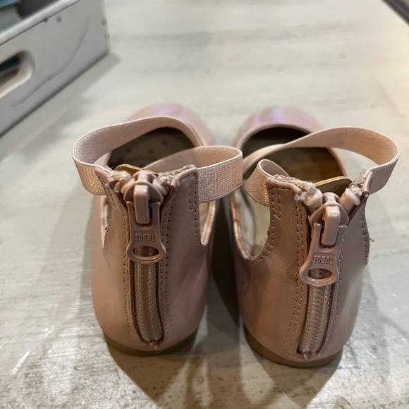 Pink ballet Style flats - Picture 2 of 2